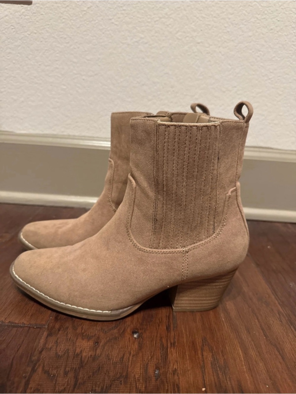 Women’s Suede Ankle Boots in Taupe